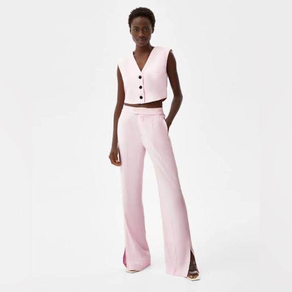 Vest and trousers pink set